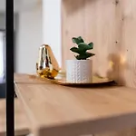 Modern 1-bedroom 公寓