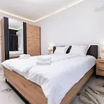 아파트 Modern 1-bedroom 플로브디프