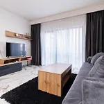 Modern 1-bedroom 아파트