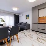 아파트 Modern 1-bedroom 플로브디프