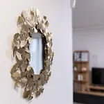 아파트 Modern 1-bedroom 플로브디프